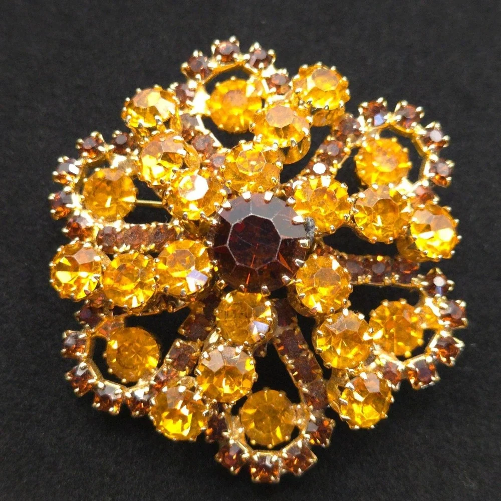 VTG Brooch Tiered Boho Cluster Root Beer Rhinestone Floral‎ Autumn Fairycore Pin